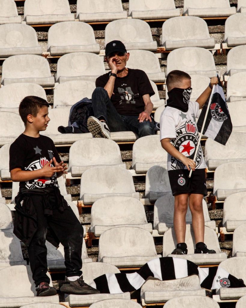 Jug je škola a tata je učitelj 4 voleti partizan 3